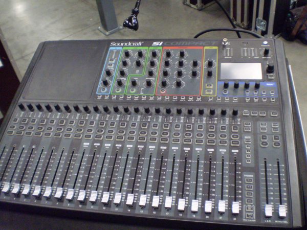 Soundcraft Compact SI 24